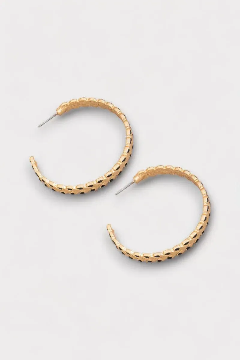 Coated Leaf Accent Metallic Chevron Hoop Earrings