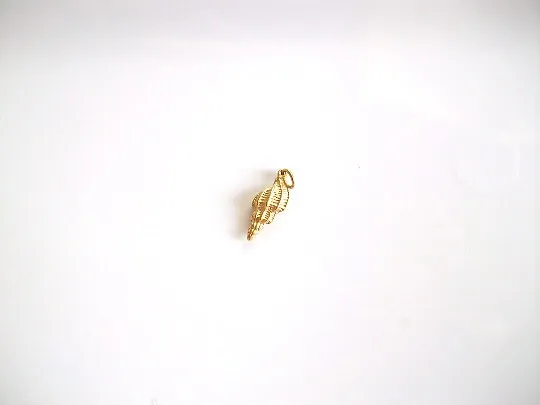 Conch Charm, Conch Shell, Shell Charm, Beach Charm, Nautical Charm, Beach Jewelry, Shell Jewelry, Gold Charm, Charm Bracelet