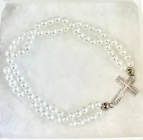 CRYSTAL CROSS PEARL STRETCH BRACELET