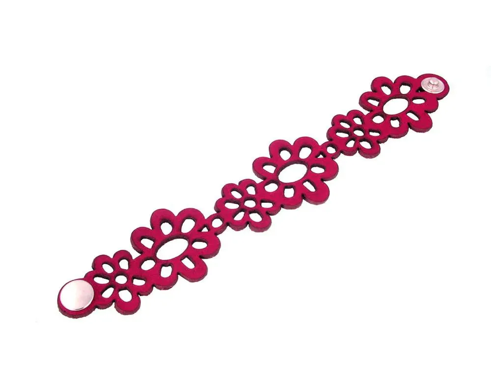 Daisy Fuchsia Leather Bracelet