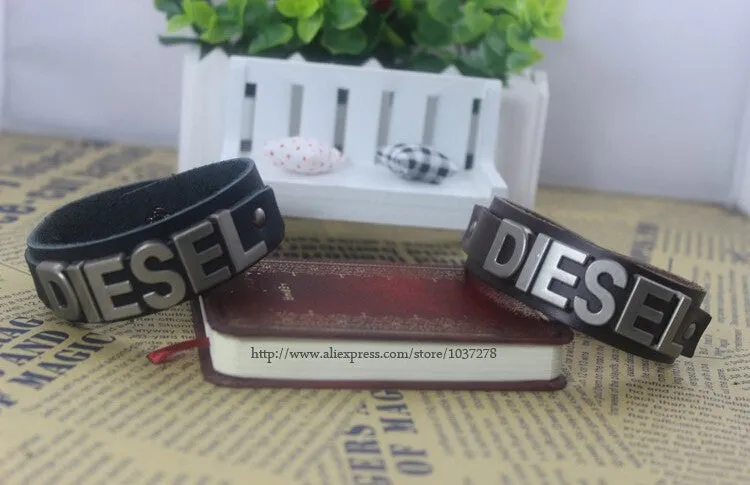 European Style Men Wrap Bracelets Brand Cowhide Leather Wide Male Bangle Bracelet Vintage Letter Jewelry