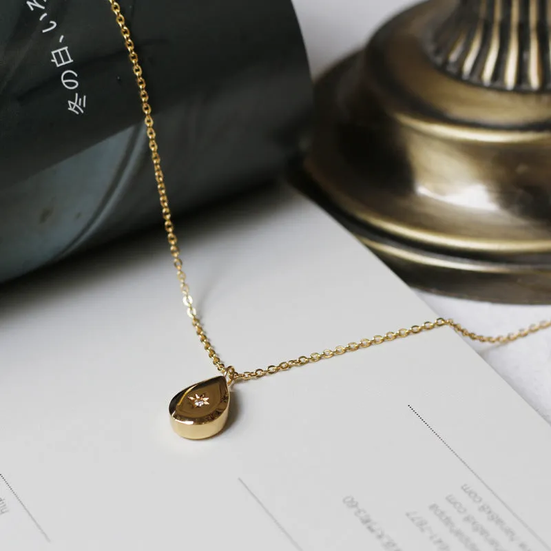 Gold Teardrop Pendant Necklace with Star Detail -jltn0682