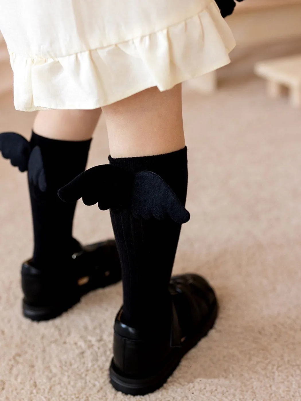 NENA BEBE Knee-high socks with wings-B5008 black