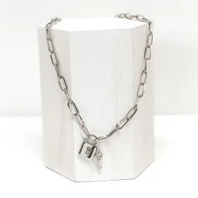 Oval Chain Link Necklace with Lock and Key Pendant in Silver