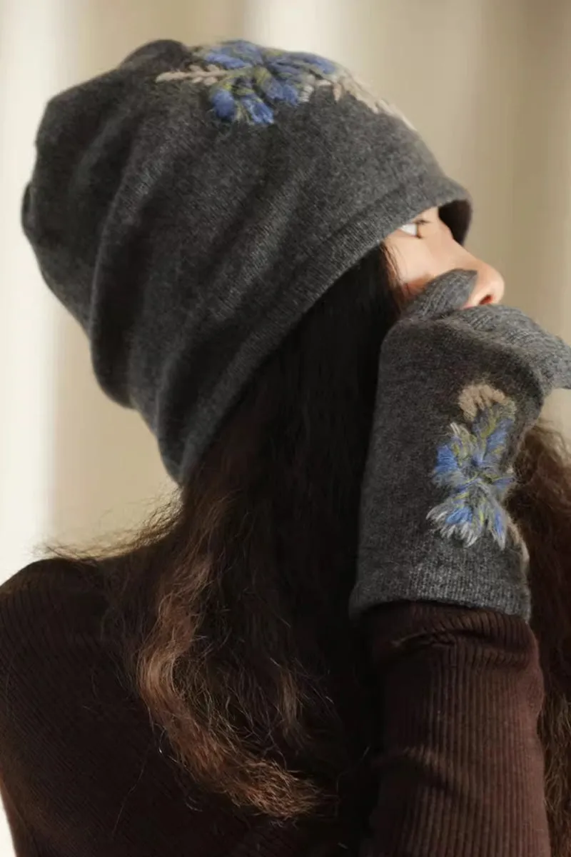 Vintage Cashmere Beanie and Touchscreen Gloves Set